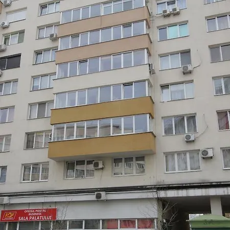 Central Luxurious Spacious דירה בוקרשט