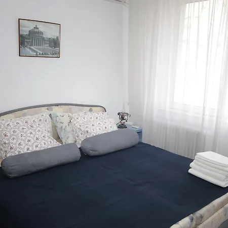 Central Luxurious Spacious דירה *